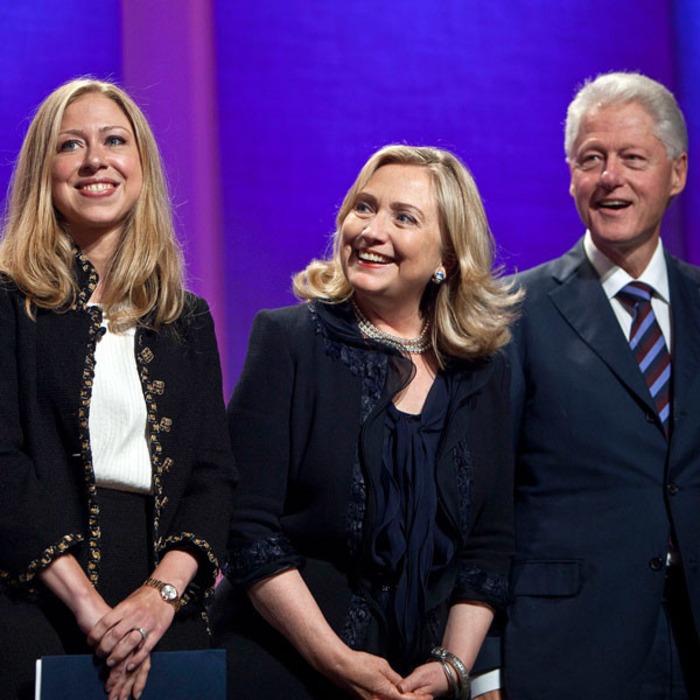 Bill Clinton And Hillary Clinton Tweet About Becoming Grandparents E Online Au